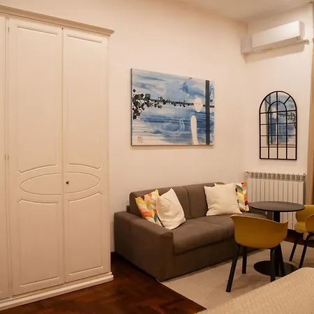 Apartment Hello Chiaia By Progecta Srl